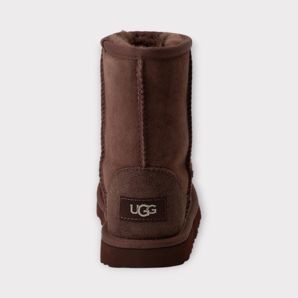 Big Kids UGG Classic II Boot in Burnt Cedar Suede, 1017703K - Picture 4 of 6